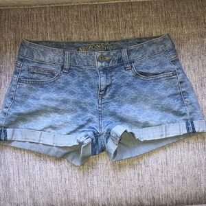 Vintage Arizona Light Wash Denim Shorts with Soft Faded Aztec Pattern